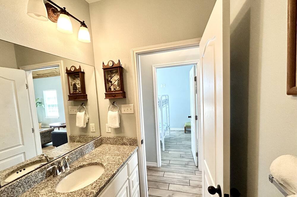 Photo of Bathroom in Flour Bluff
