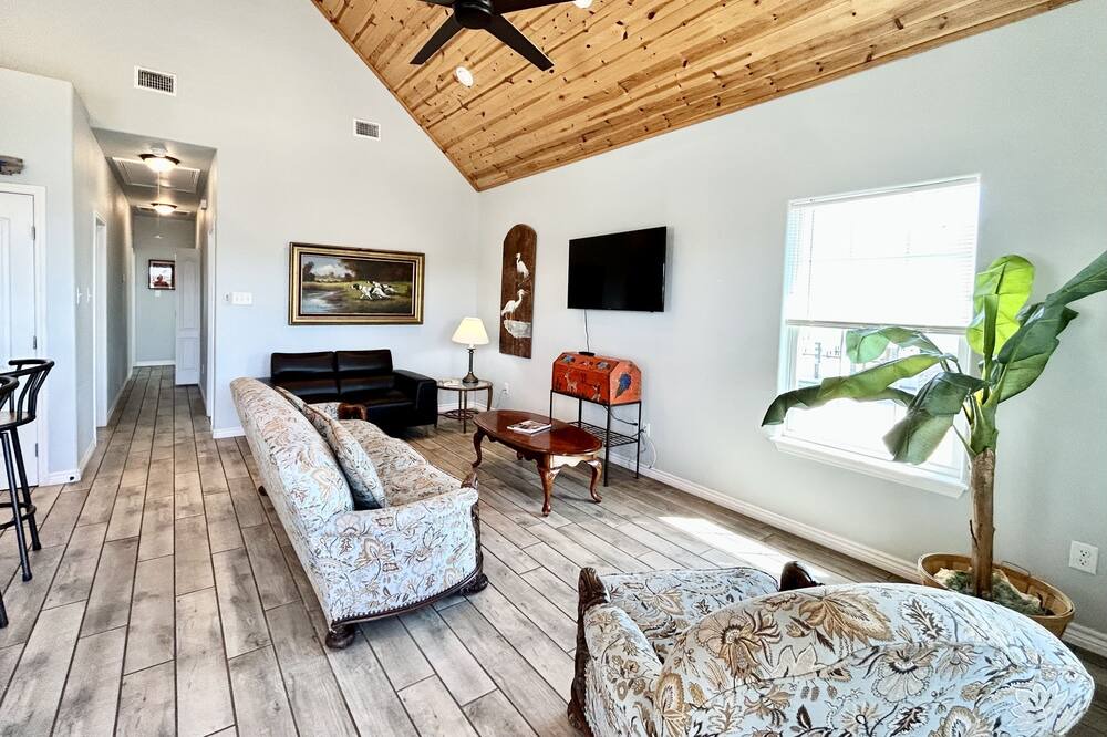 Photo of Livingroom in Flour Bluff