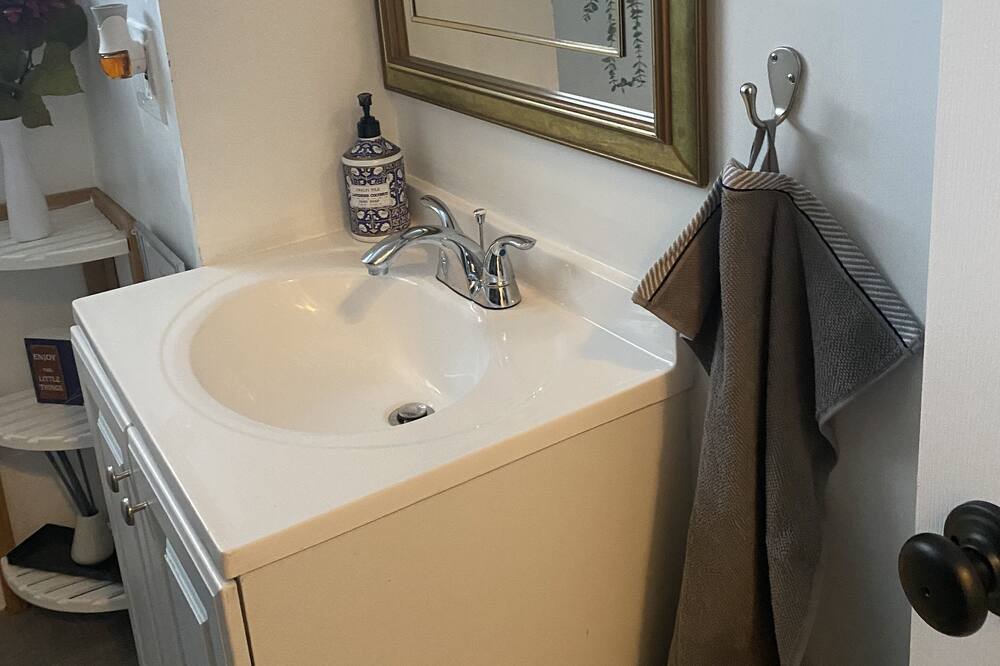 Photo of Bathroom in Englewood