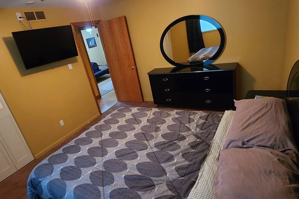 Photo of Bedroom in Salem
