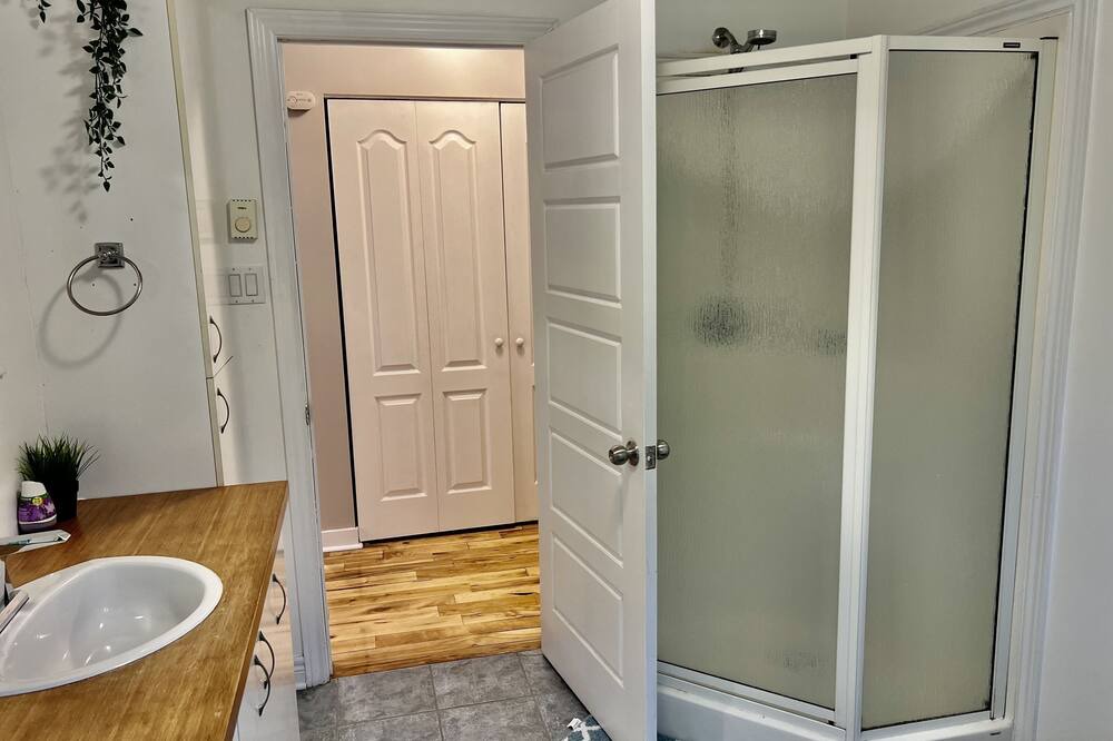 Photo of Bathroom in Saint-Colomban