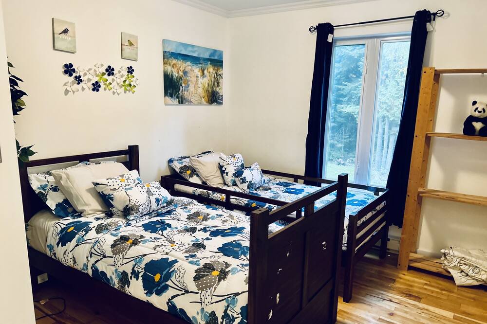 Photo of Bedroom in Saint-Colomban