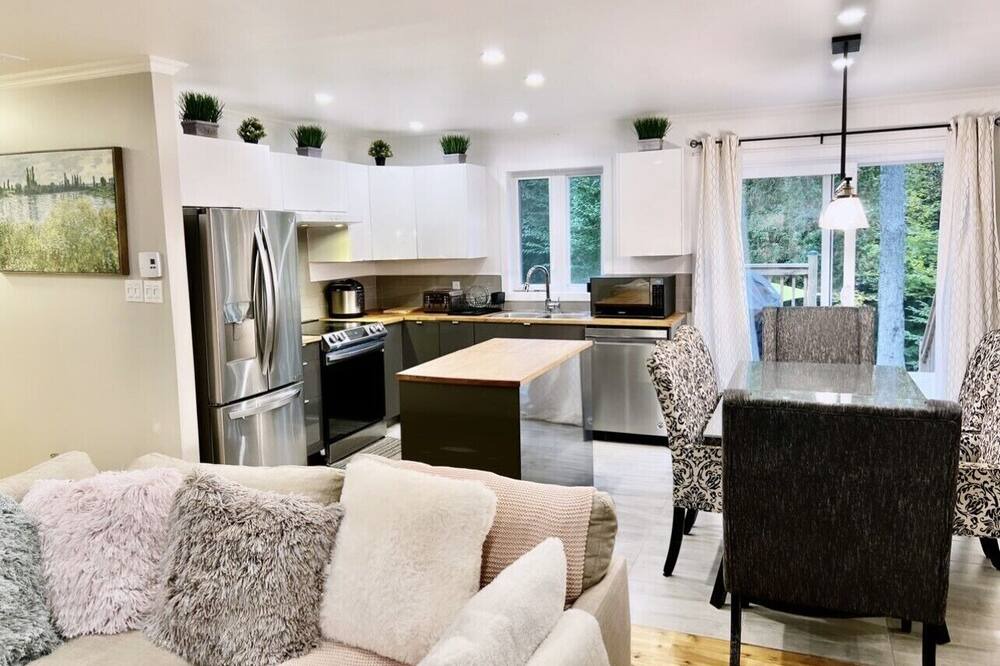 Photo of Livingroom in Saint-Colomban