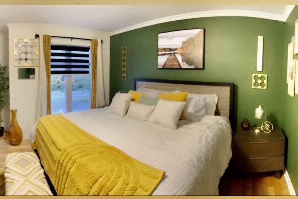 Photo of Bedroom in Saint-Colomban