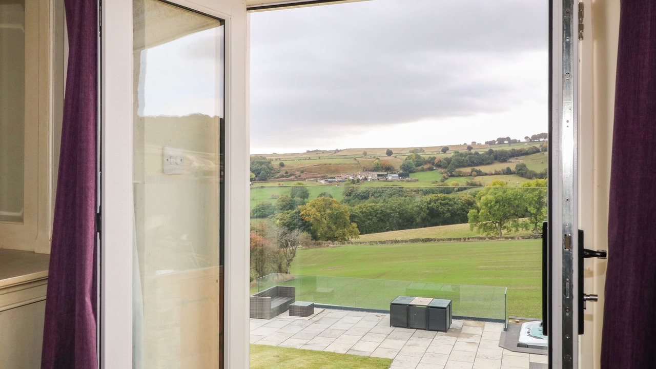 Photo of Others in Wharncliffe