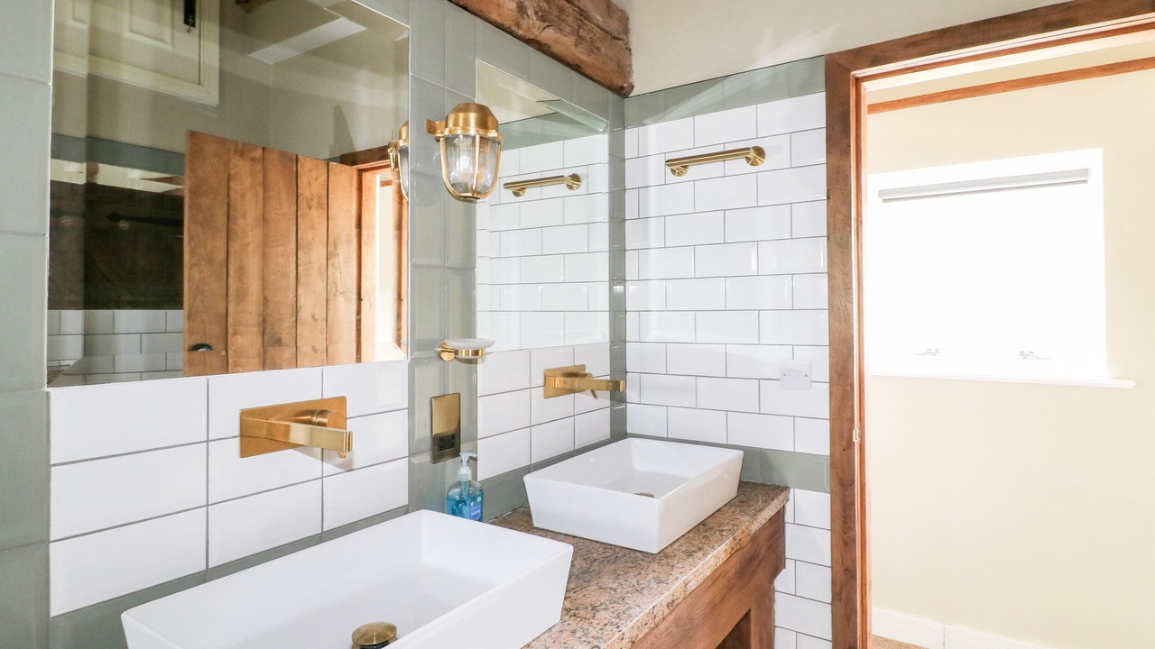 Photo of Others in Wharncliffe