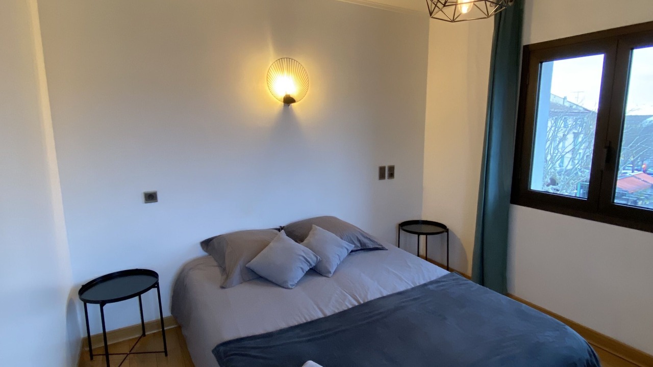 Photo of Bedroom in Pont-Saint-Esprit