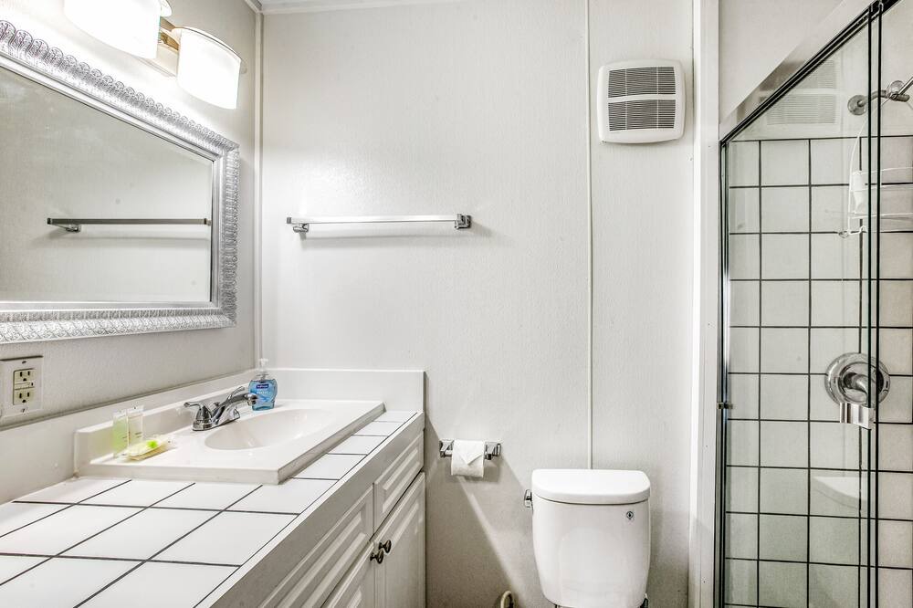 Photo of Others in Retsil