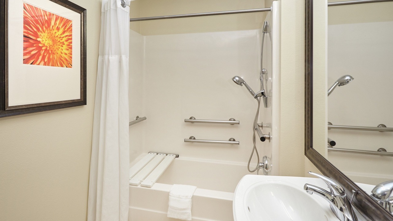 Photo of Bathroom in Glenview