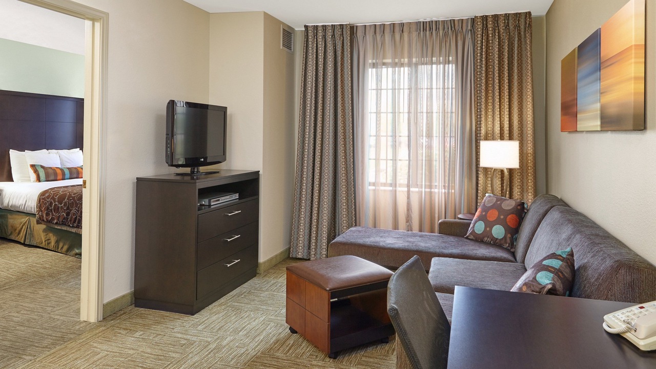 Photo of Livingroom in Glenview