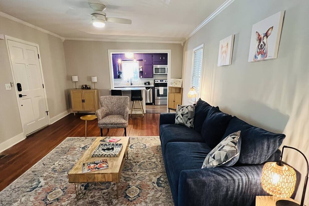 Photo of Livingroom in Madison