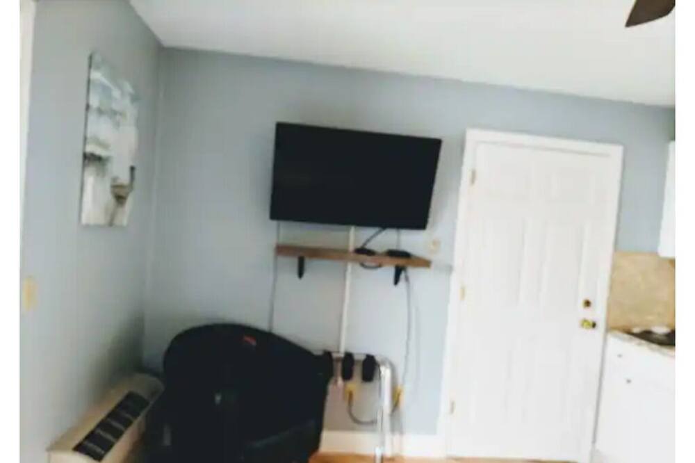 Photo of Bedroom in Winnisquam