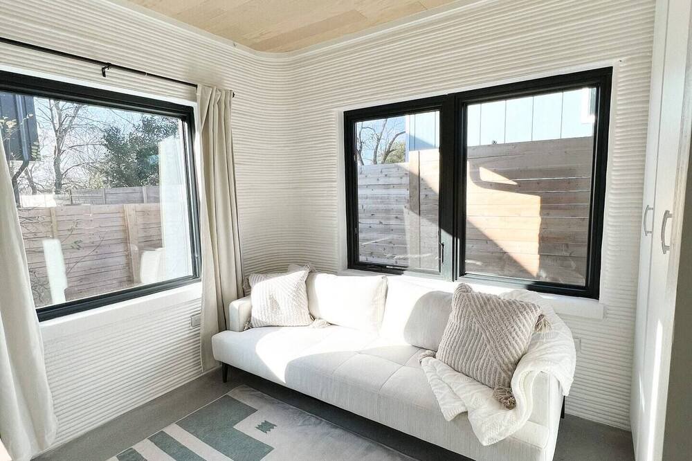 Photo of Bedroom in MLK