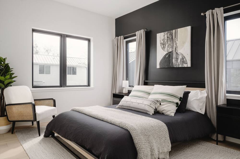 Photo of Bedroom in MLK