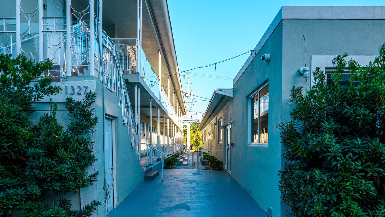 Photo of Outdoor in West Avenue