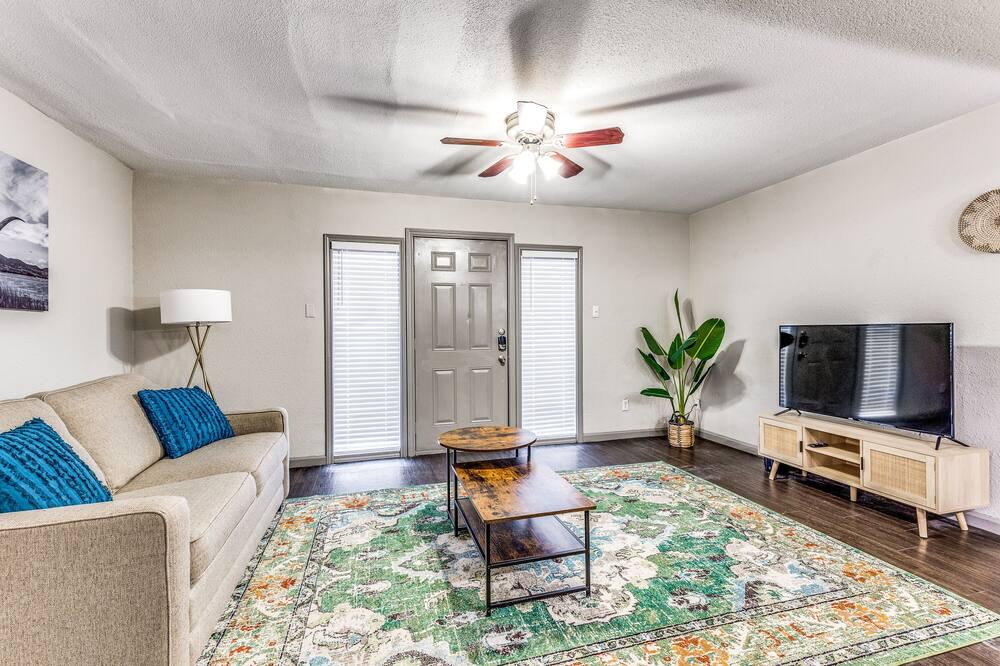 Photo of Livingroom in Fort Worth Cultural District