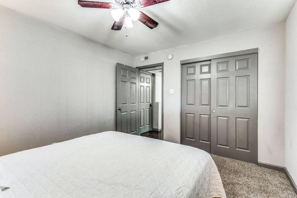 Photo of Bedroom in Fort Worth Cultural District