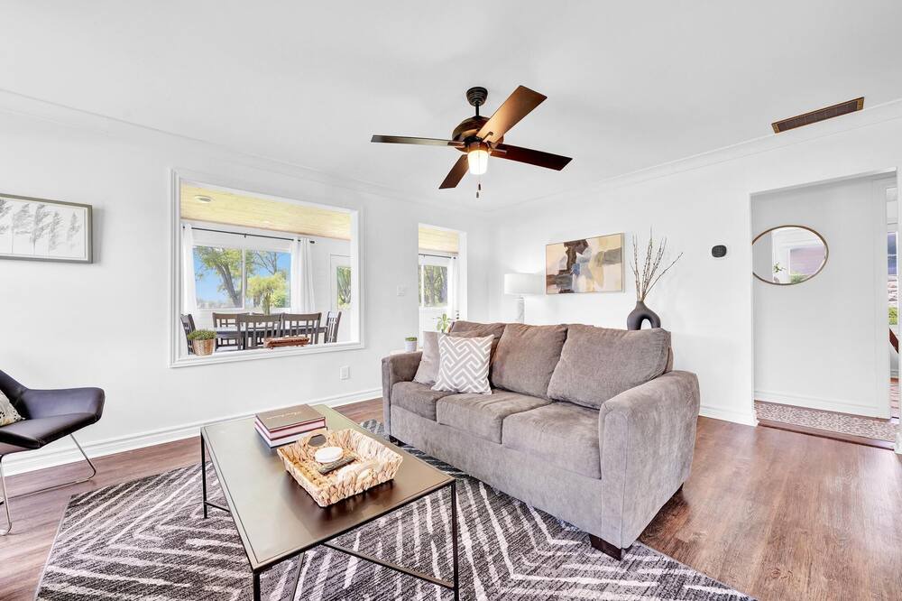 Photo of Livingroom in Selkirk
