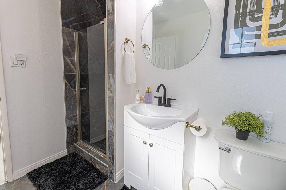 Photo of Bathroom in North Valley
