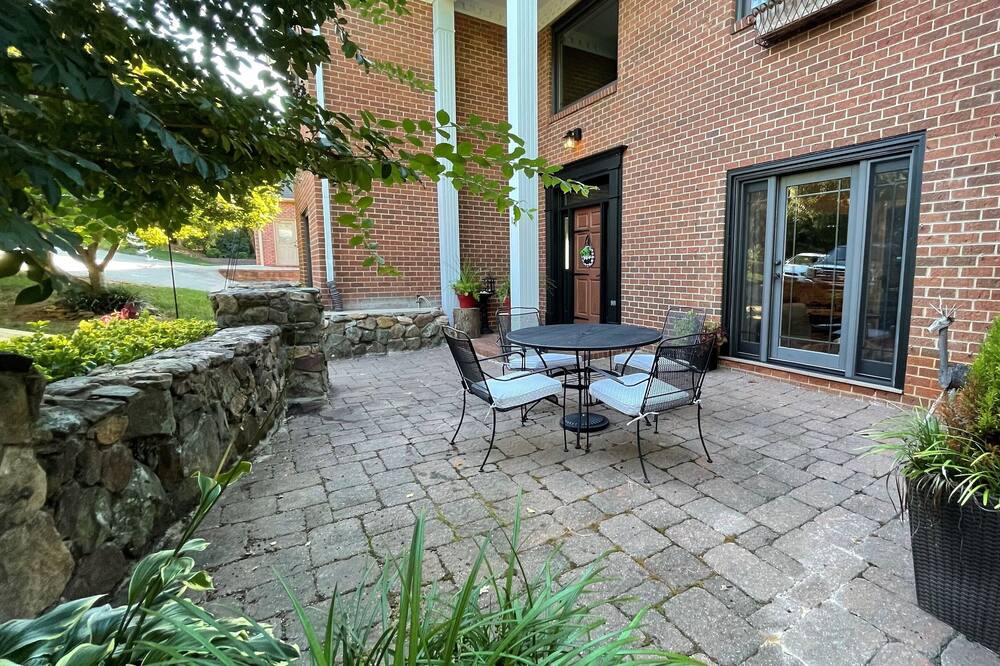 Photo of Patio Balcony in Hickory