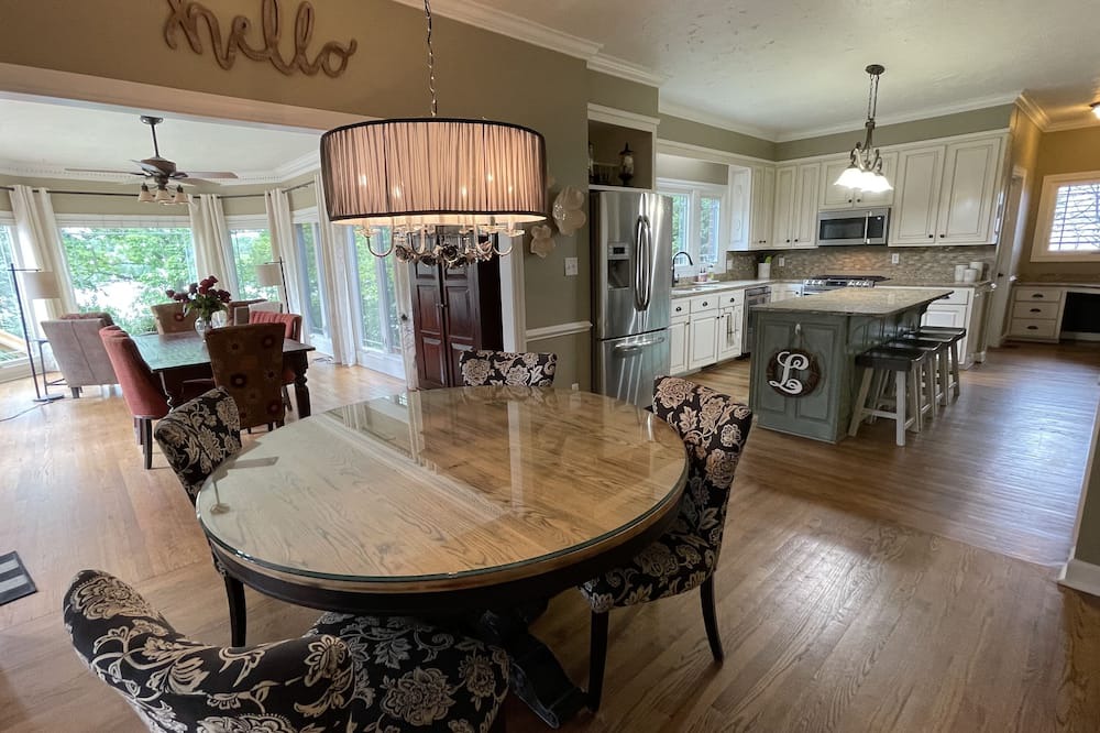 Photo of Kitchen in Hickory