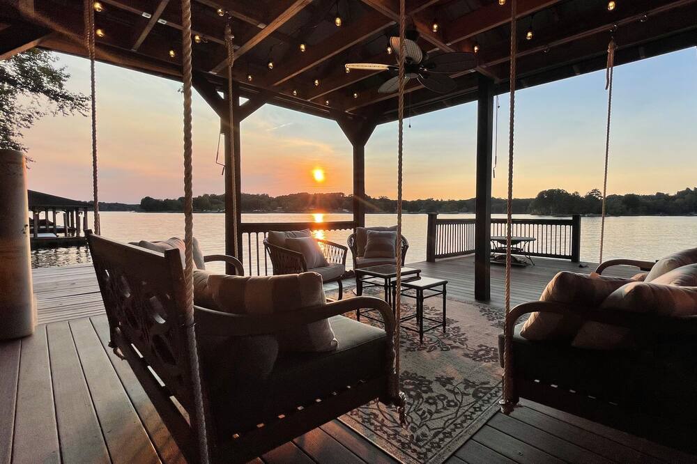 Photo of Patio Balcony in Hickory
