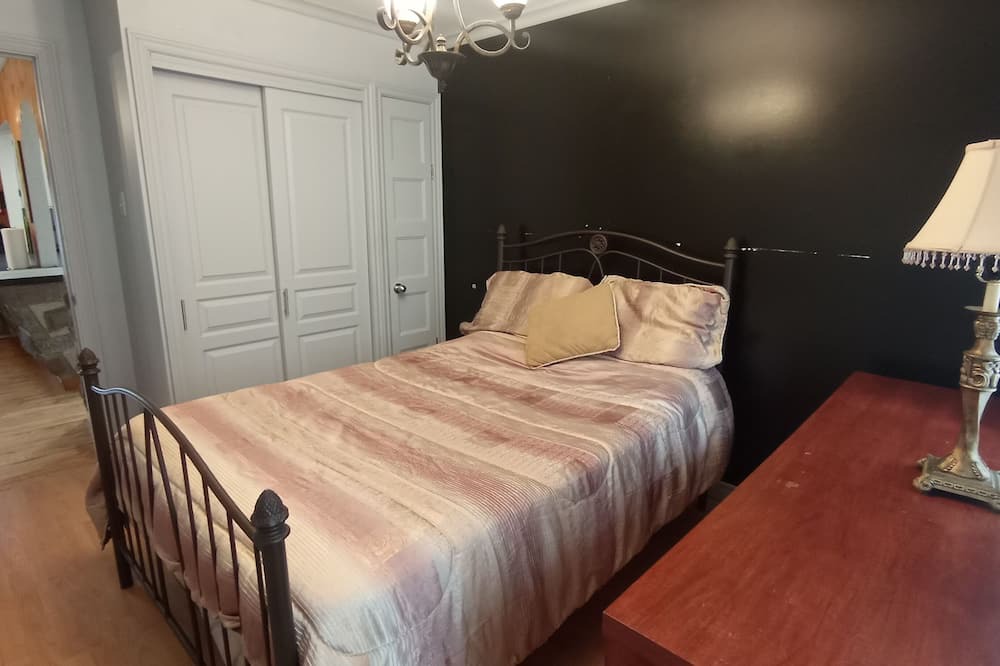 Photo of Bedroom in Saint Zenon