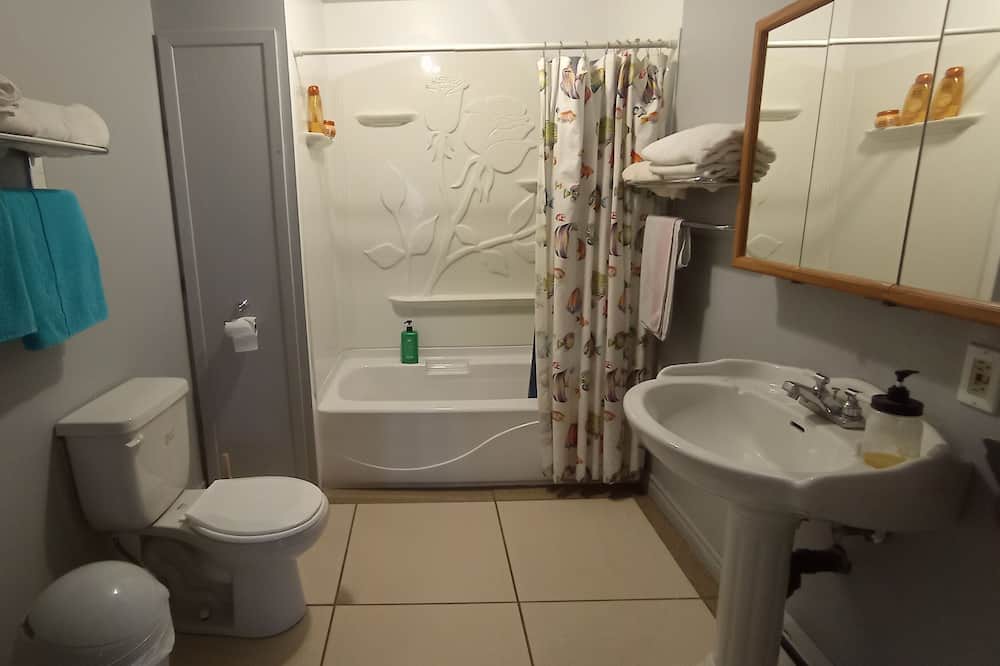 Photo of Bathroom in Saint Zenon