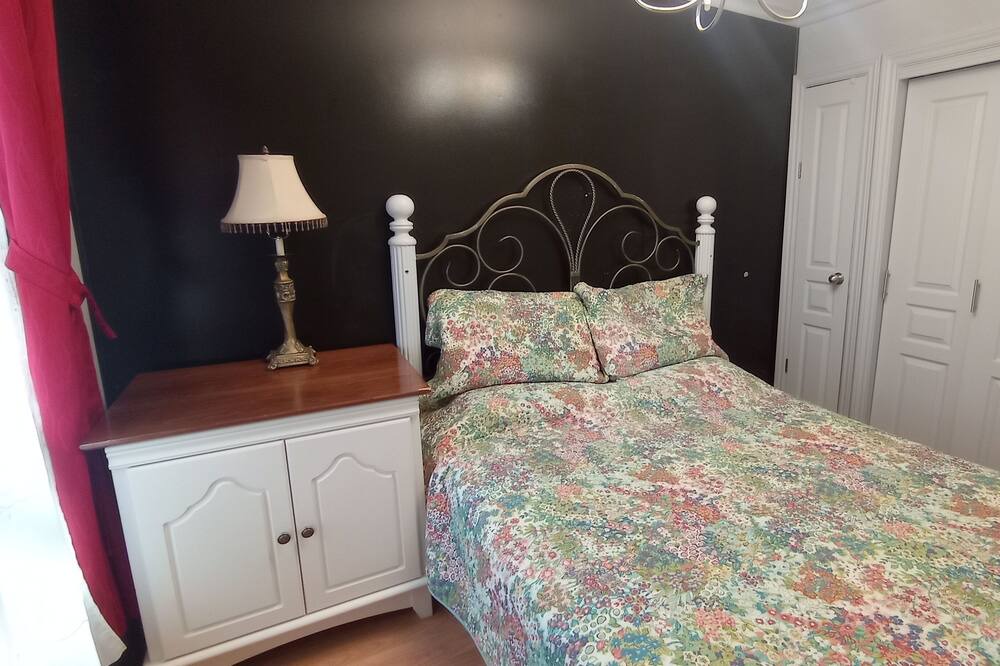 Photo of Bedroom in Saint Zenon
