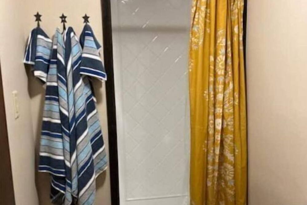 Photo of Bathroom in Albany