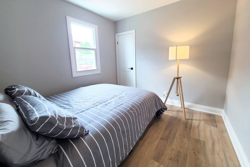 Photo of Bedroom in Hamilton