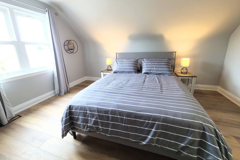 Photo of Bedroom in Hamilton