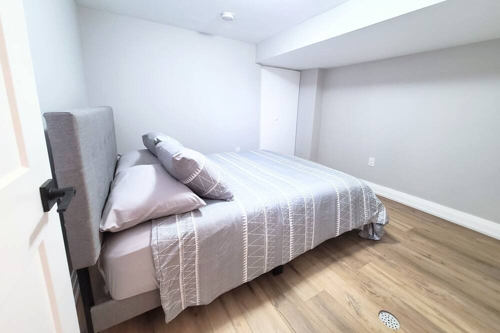 Photo of Bedroom in Hamilton