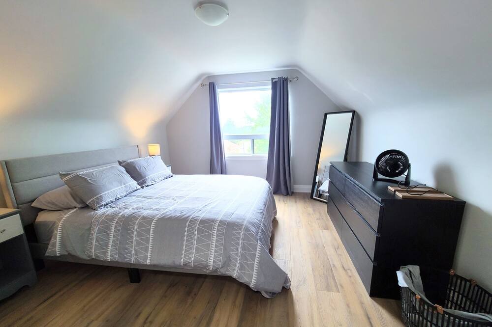 Photo of Bedroom in Hamilton