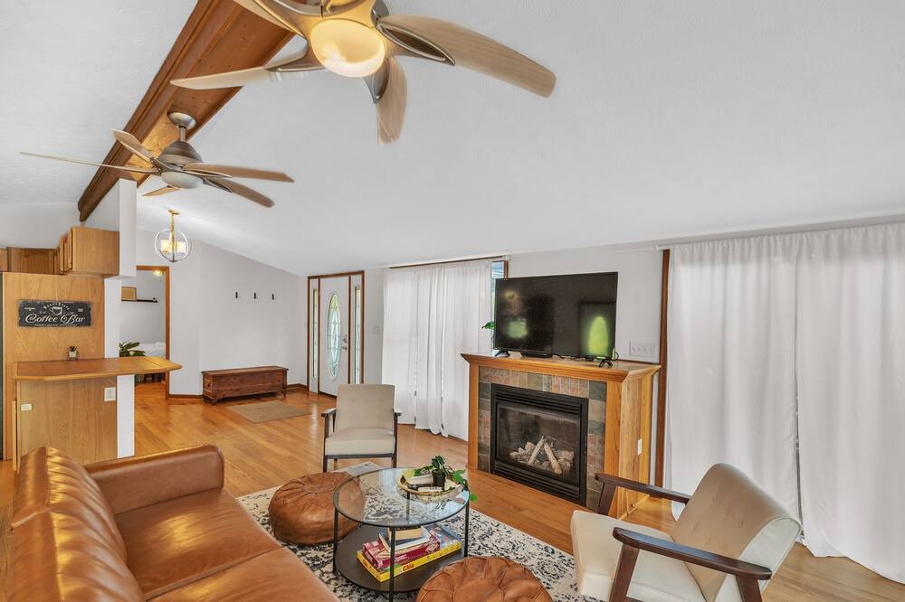 Photo of Bedroom in Fishers Hill