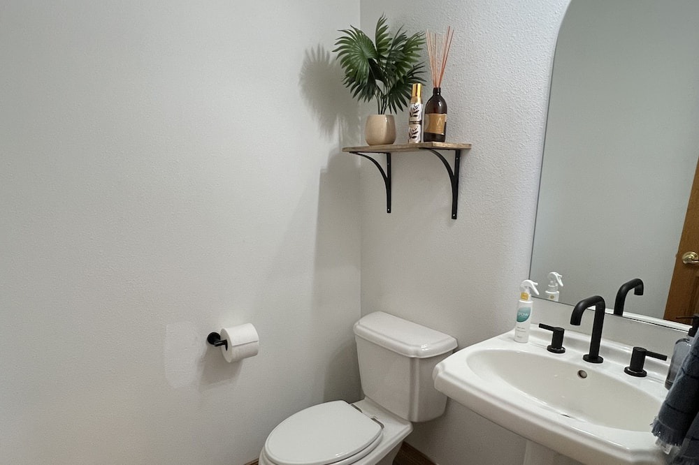 Photo of Bathroom in Carl Junction