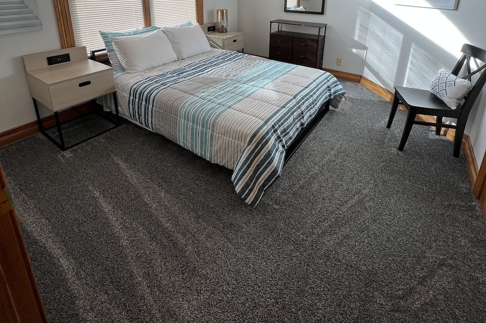 Photo of Bedroom in Carl Junction