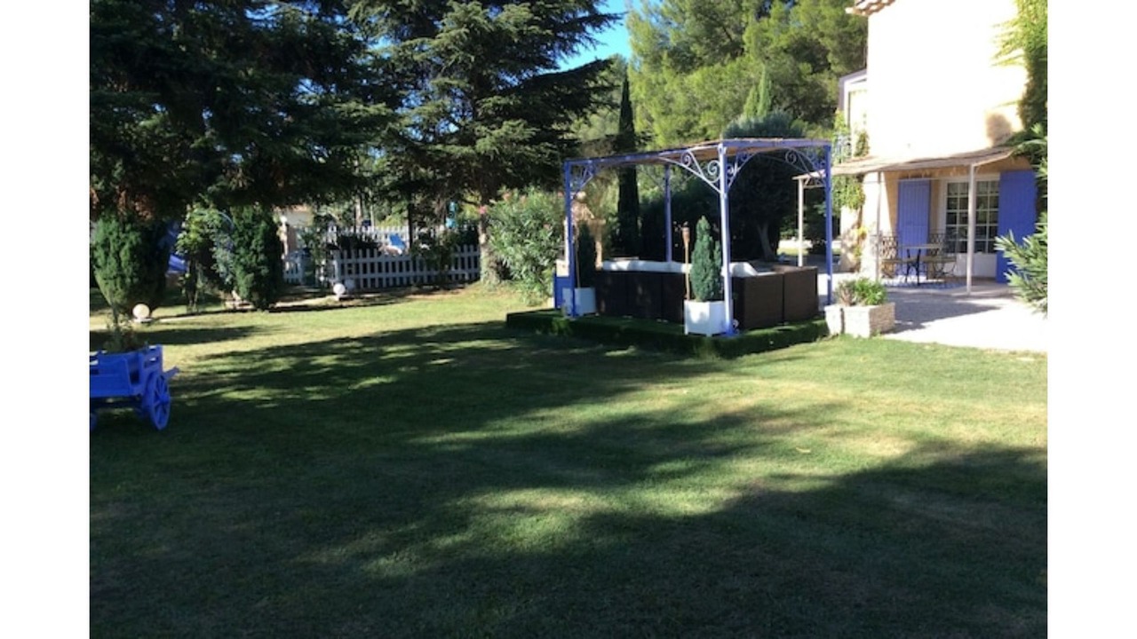 Photo of Outdoor in Piolenc