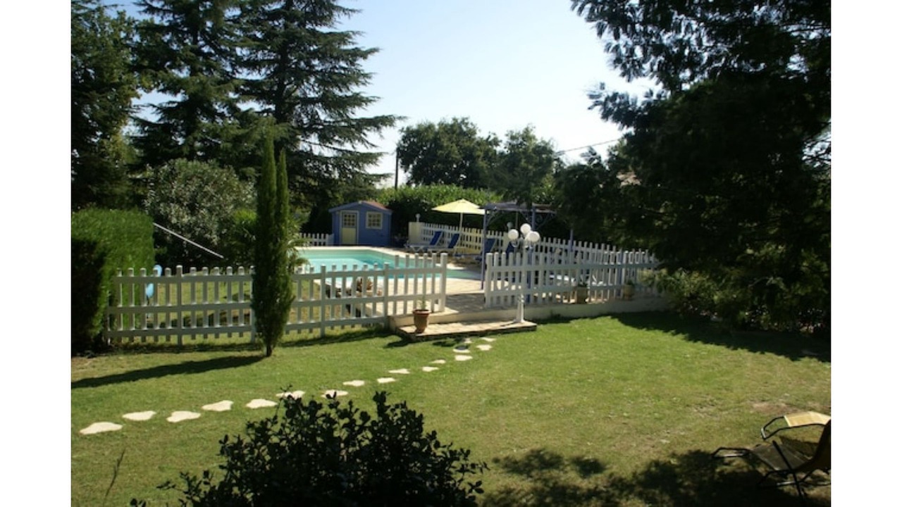 Photo of Outdoor in Piolenc