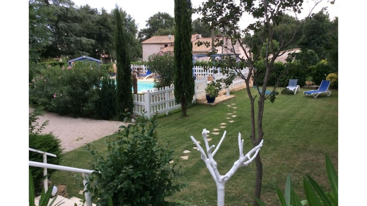 Photo of Outdoor in Piolenc