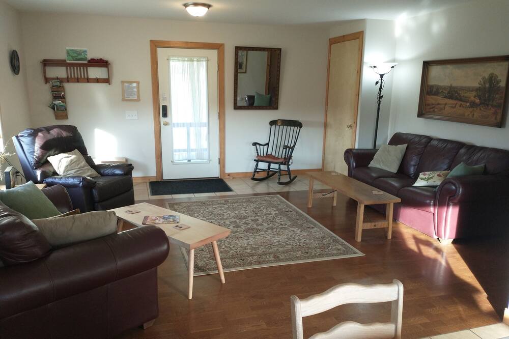 Photo of Livingroom in Millerton