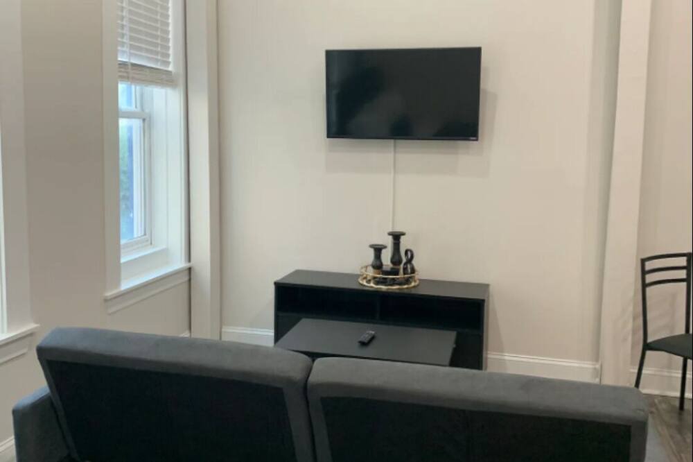 Photo of Livingroom in Cardozo