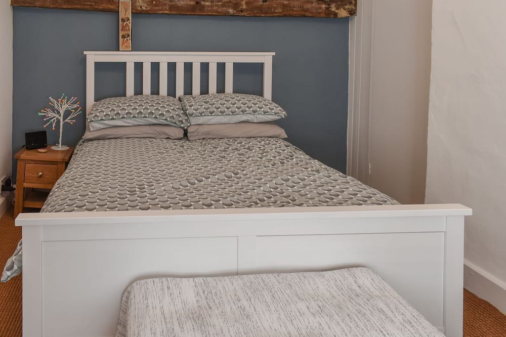 Photo of Bedroom in Ebernoe