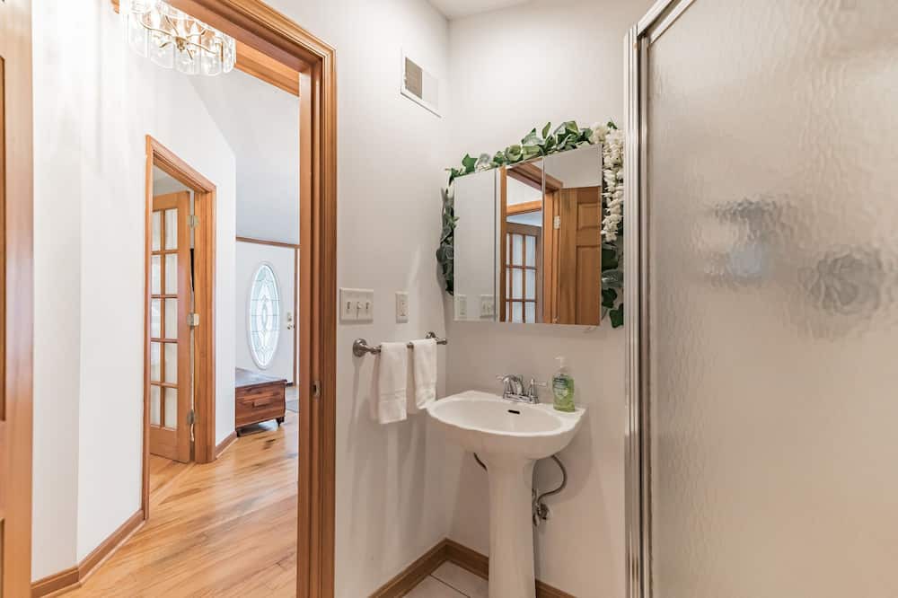 Photo of Bathroom in Fishers Hill