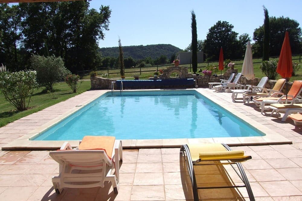 Photo of Outdoor in Pierrerue