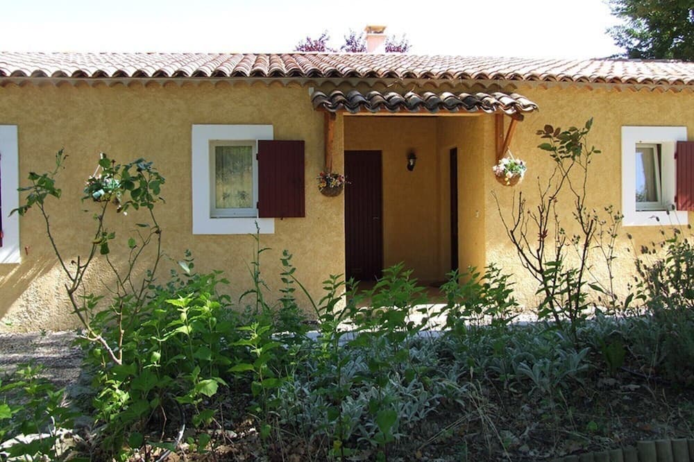 Photo of Outdoor in Pierrerue