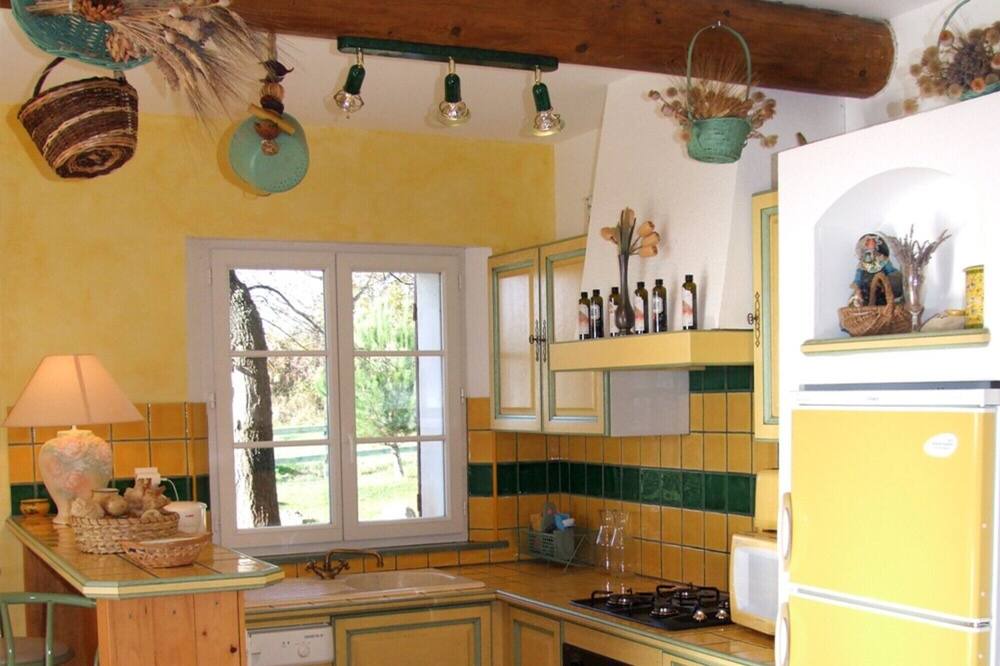 Photo of Kitchen in Pierrerue