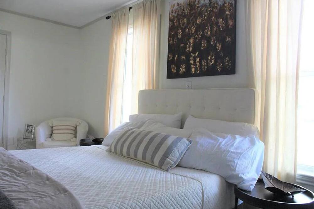 Photo of Bedroom in Brookshire