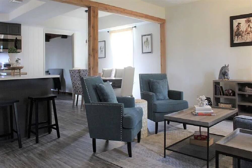 Photo of Livingroom in Brookshire