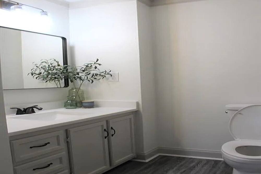 Photo of Bathroom in Brookshire
